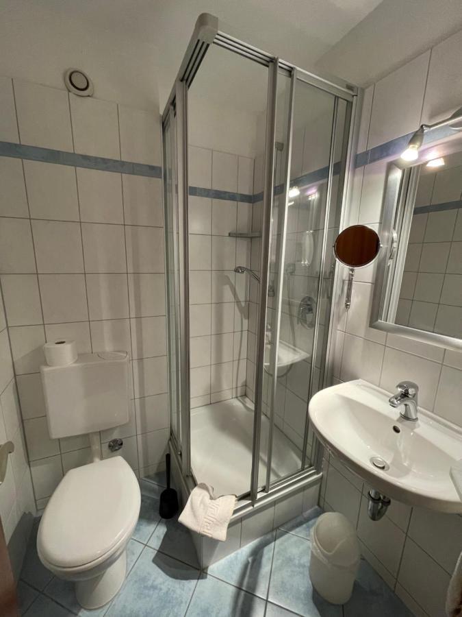 Zum Schwanen Garni Hotel Buggingen ภายนอก รูปภาพ