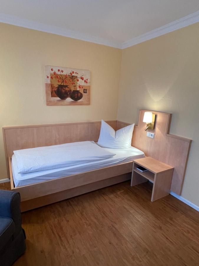 Zum Schwanen Garni Hotel Buggingen ภายนอก รูปภาพ