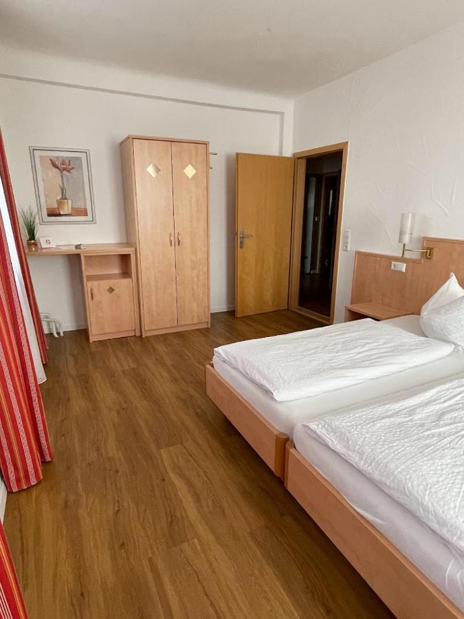 Zum Schwanen Garni Hotel Buggingen ภายนอก รูปภาพ