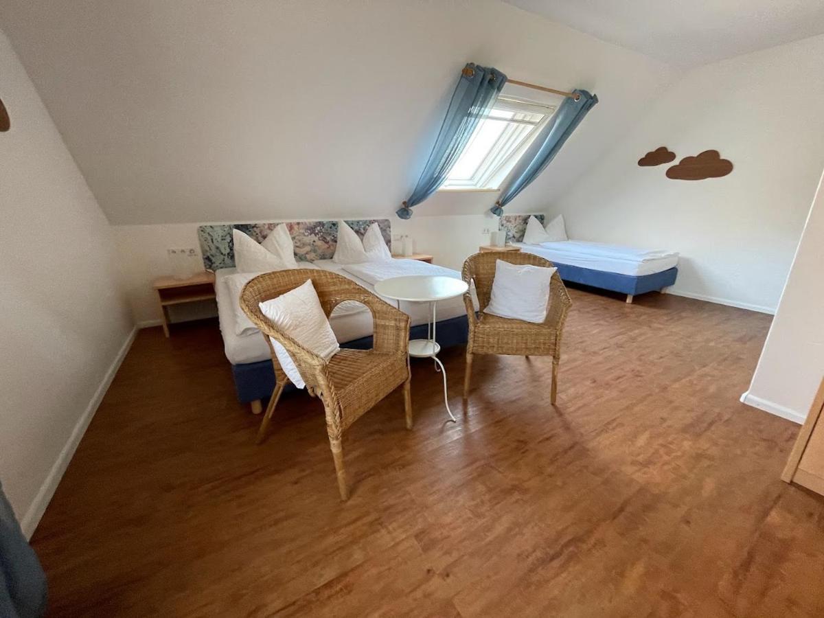 Zum Schwanen Garni Hotel Buggingen ภายนอก รูปภาพ