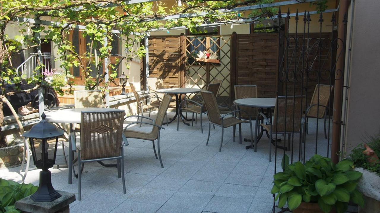Zum Schwanen Garni Hotel Buggingen ภายนอก รูปภาพ